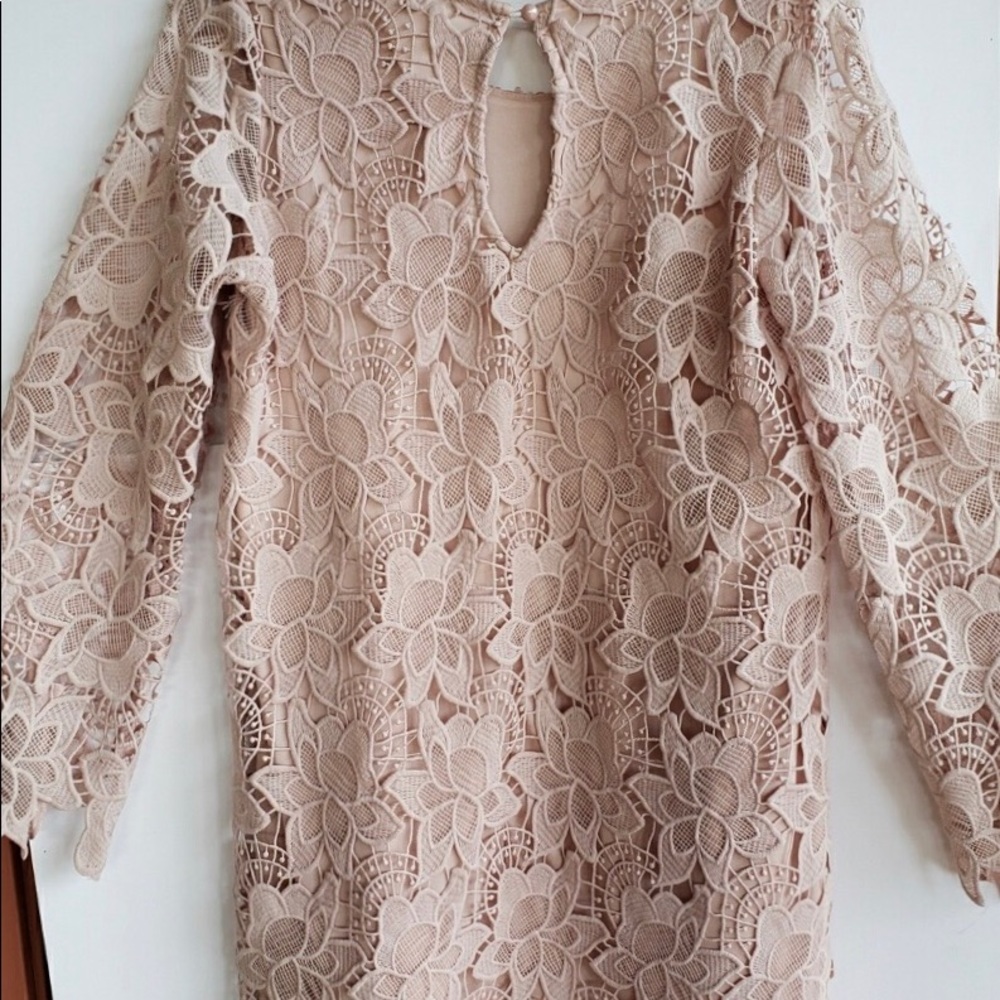 CHARLOTTE RUSSE Lace Dress - Picture 2 of 8